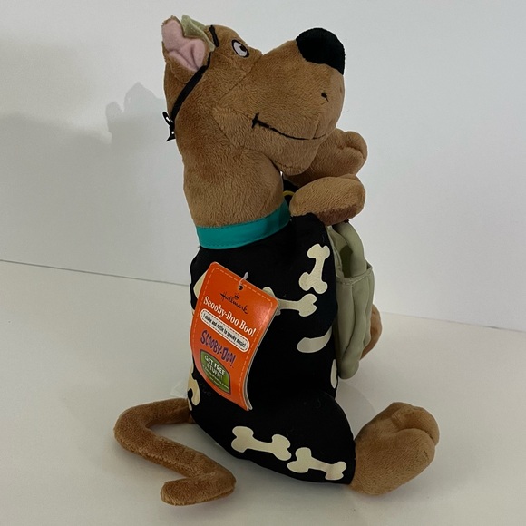 Hallmark Scooby-Doo Boo! Halloween Plush With Tags - Picture 2 of 9
